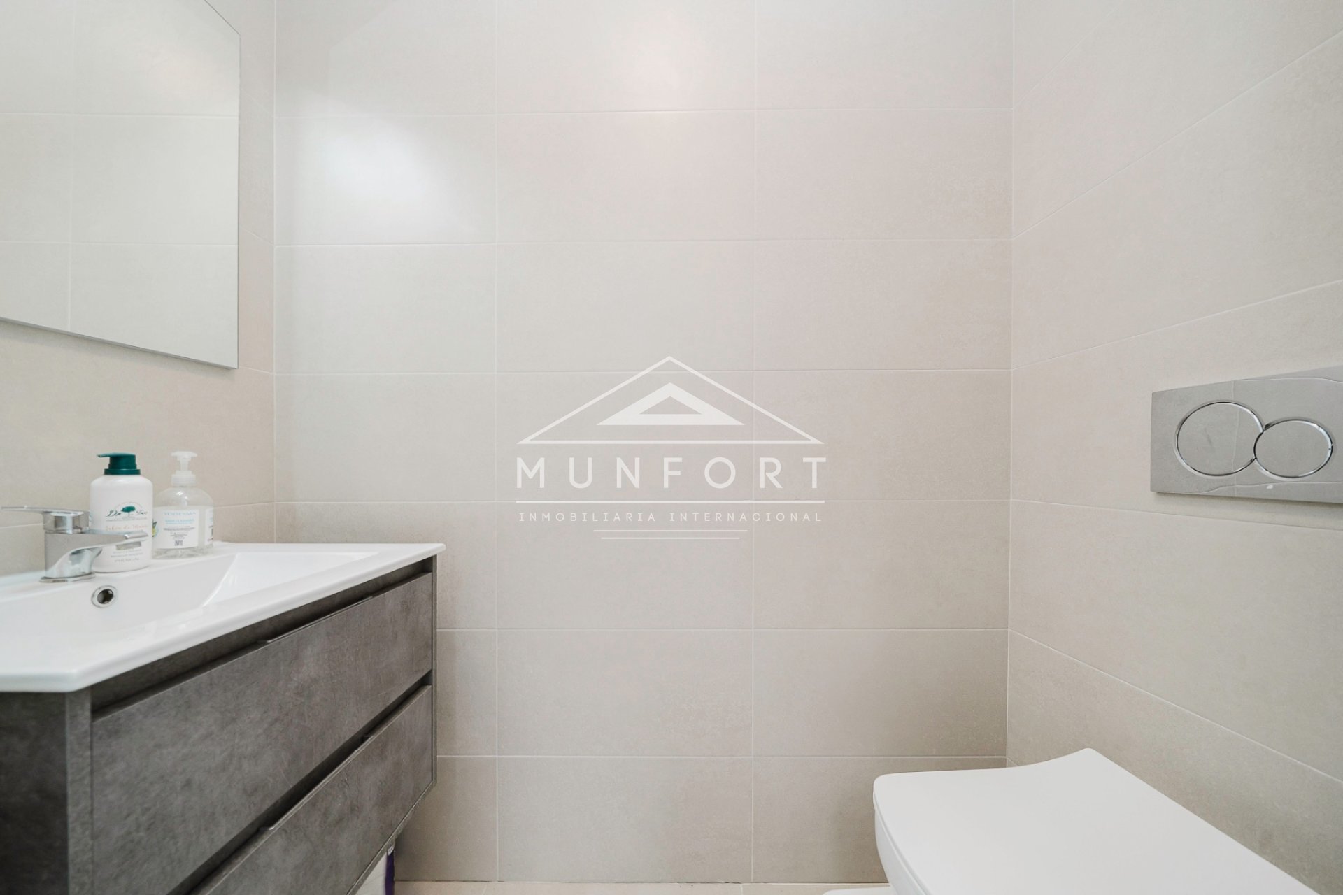 Återförsäljning - Villor -
Benijófar