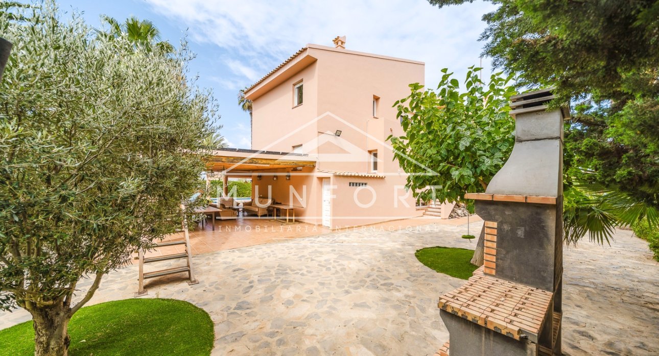 Återförsäljning - Villor -
La Manga