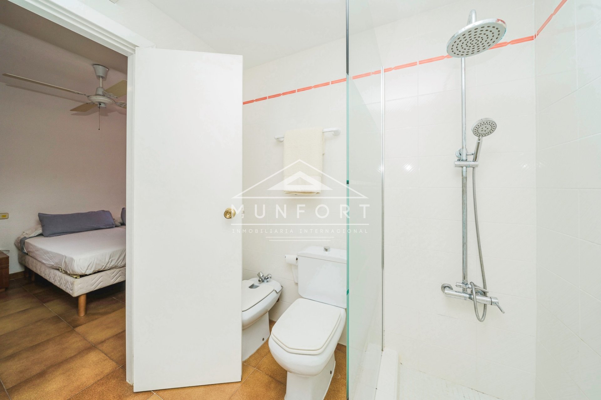 Återförsäljning - Villor -
La Manga