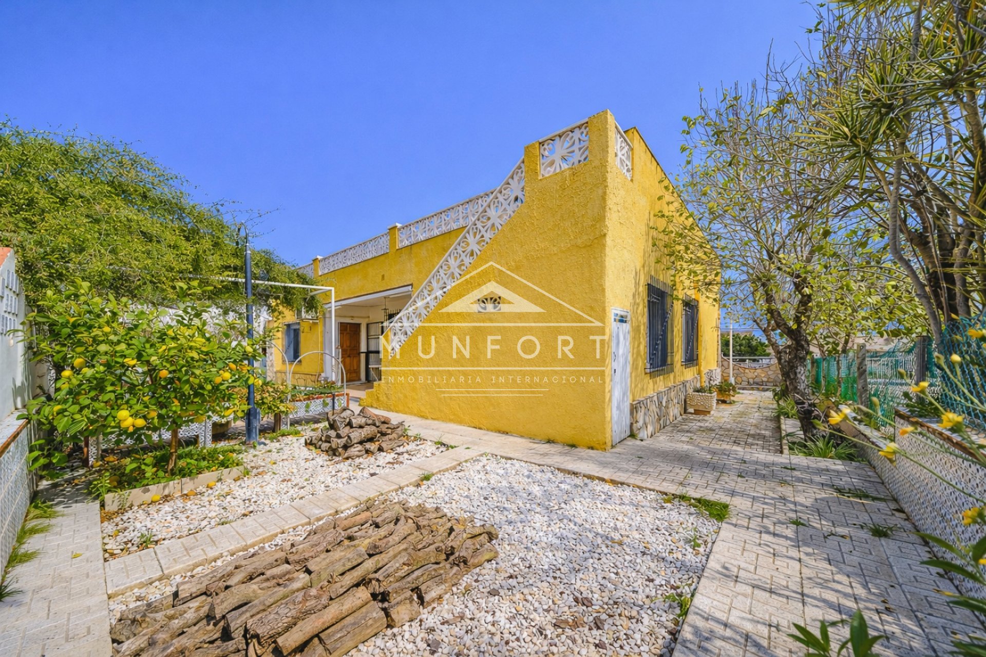 Återförsäljning - Villor -
Los Urrutias - EL CARMOLI