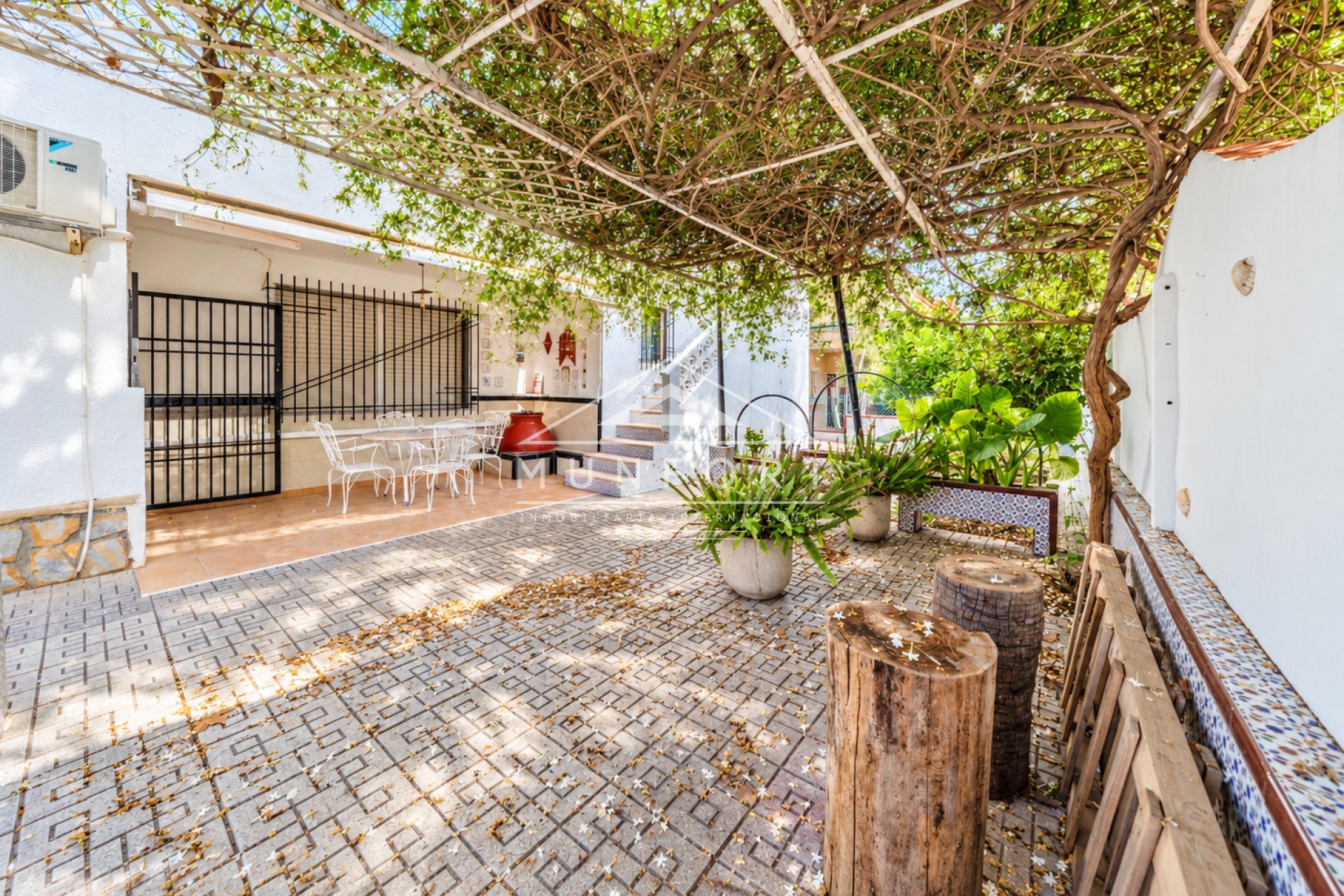 Återförsäljning - Villor -
Los Urrutias - EL CARMOLI