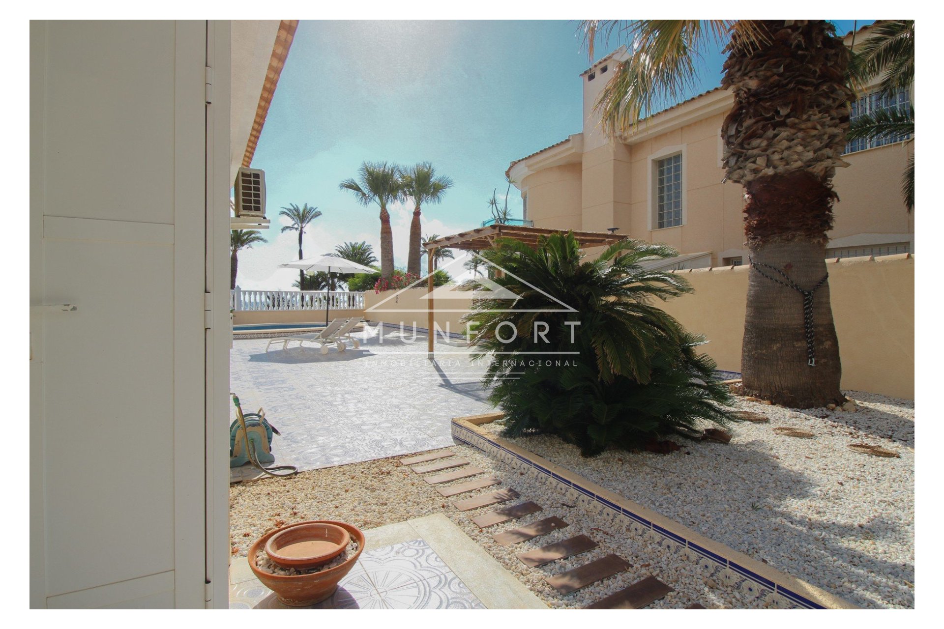 Återförsäljning - Villor -
Los Urrutias - Estrella del Mar