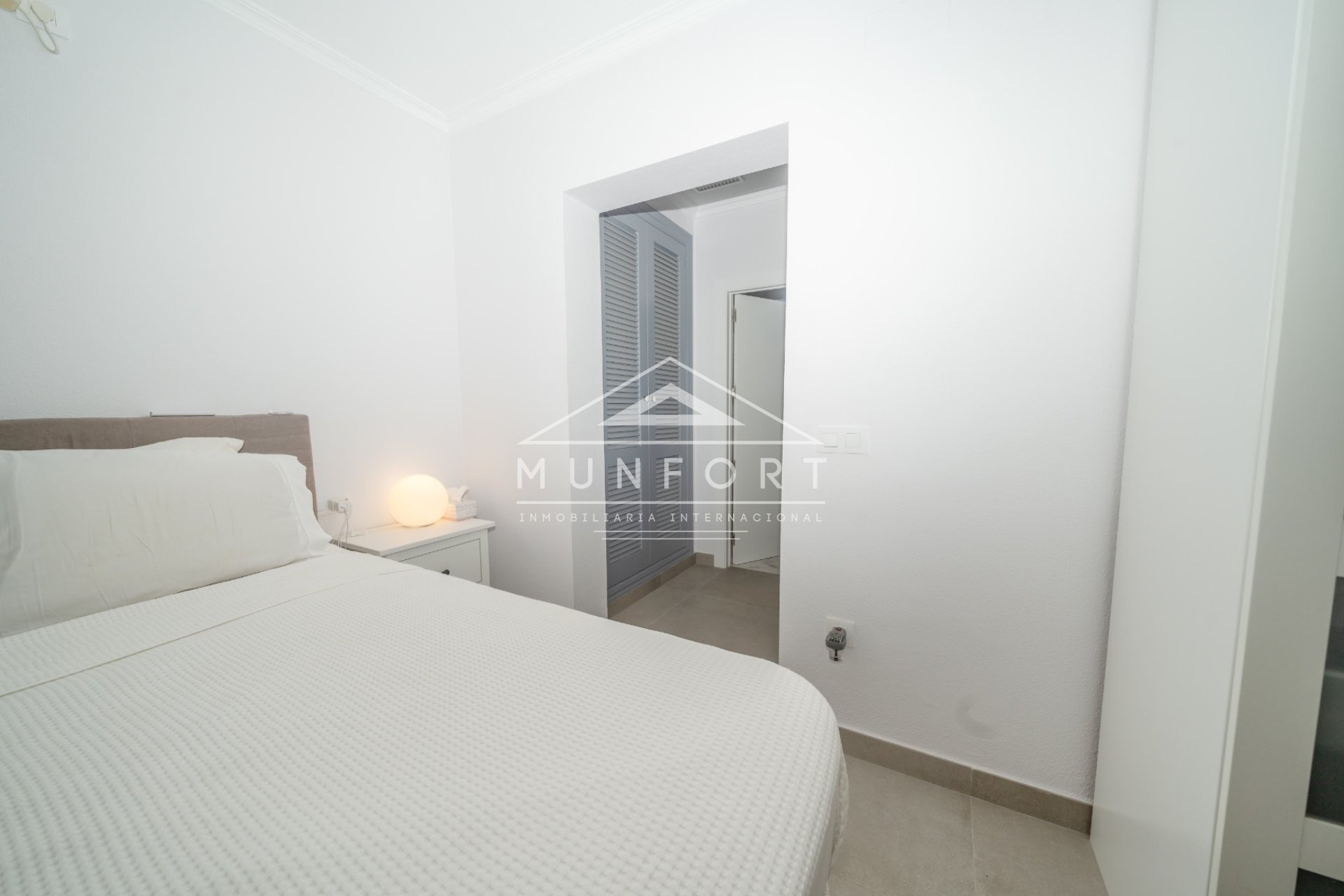 Återförsäljning - Villor -
Murcia - GEA Y TRUYOLS