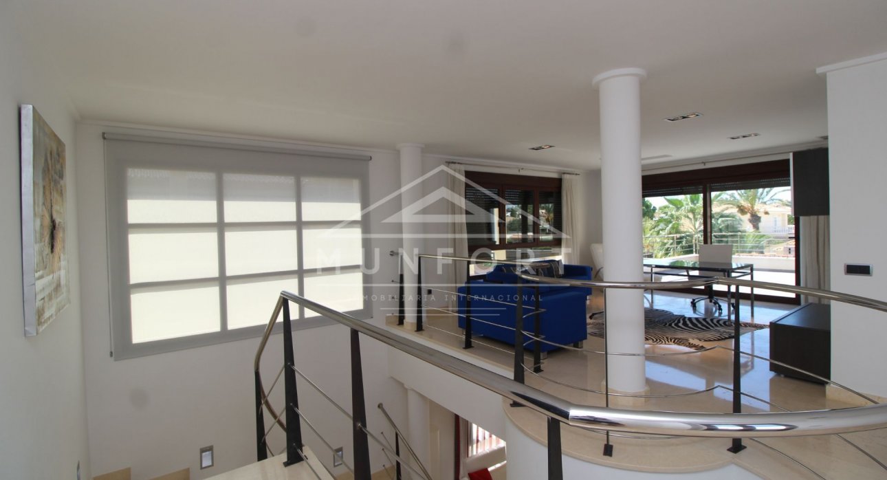 Återförsäljning - Villor -
Orihuela Costa - Cabo Roig