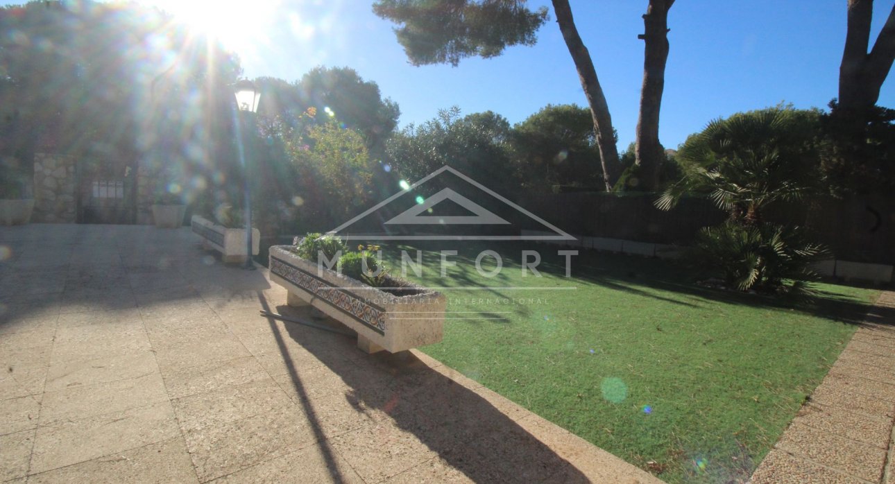 Återförsäljning - Villor -
Orihuela Costa - Dehesa de Campoamor