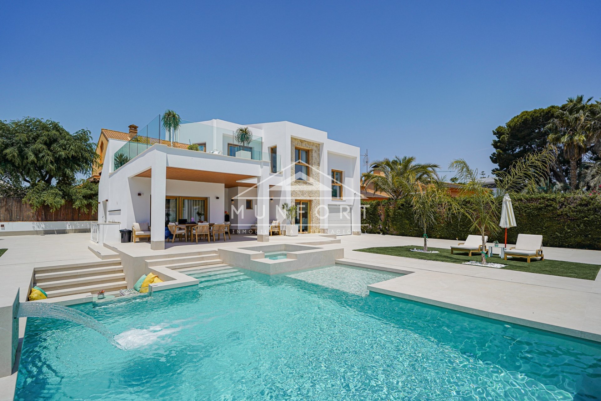 Återförsäljning - Villor -
Orihuela Costa - Dehesa de Campoamor