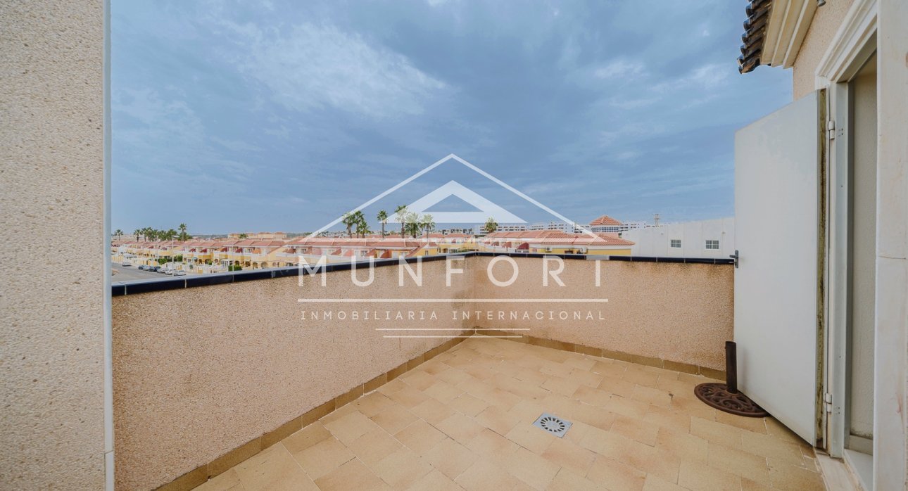 Återförsäljning - Villor -
Orihuela Costa - La Regia