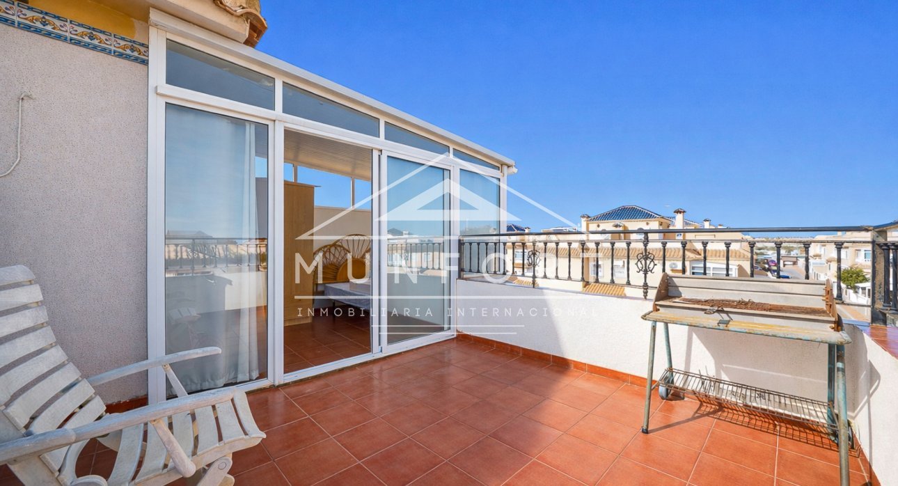 Återförsäljning - Villor -
Orihuela Costa - La Regia