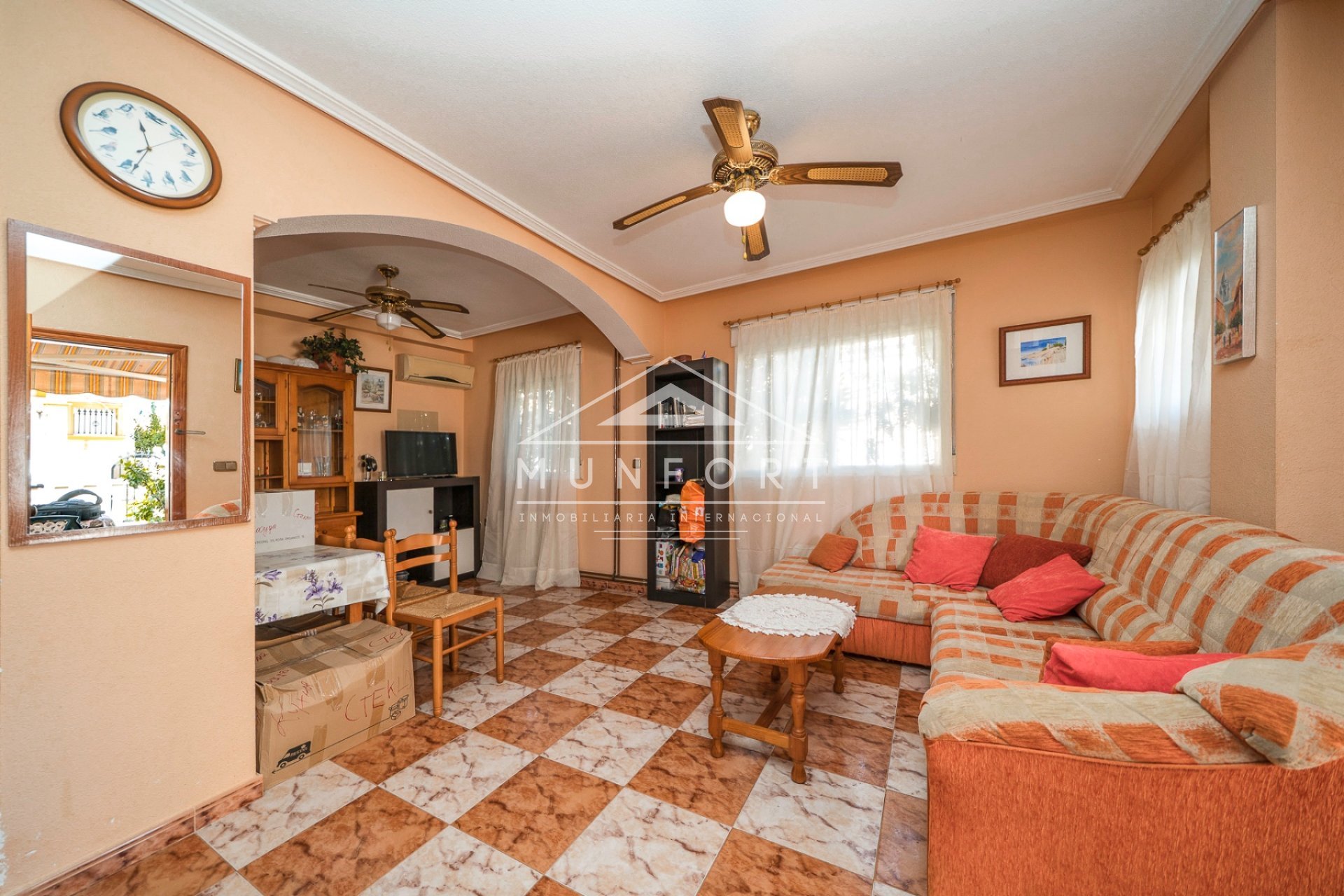 Återförsäljning - Villor -
Orihuela Costa - La Regia