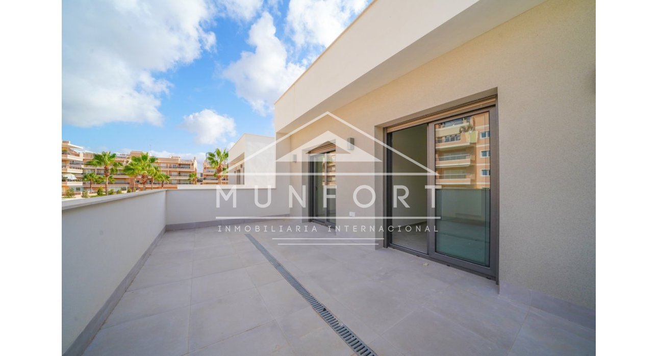 Återförsäljning - Villor -
Orihuela Costa - La Zenia