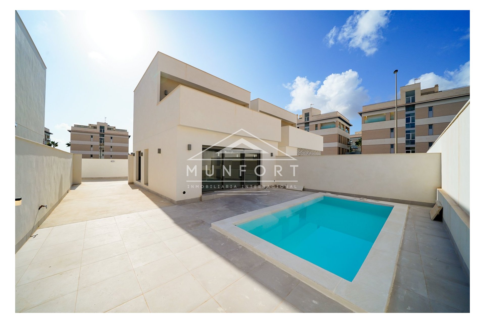 Återförsäljning - Villor -
Orihuela Costa - La Zenia