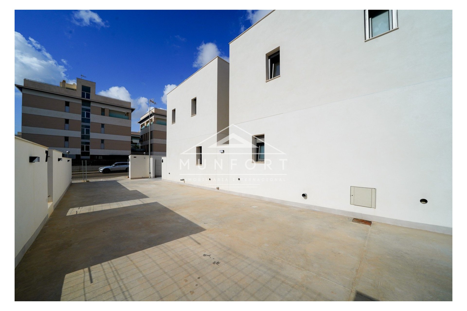 Återförsäljning - Villor -
Orihuela Costa - La Zenia