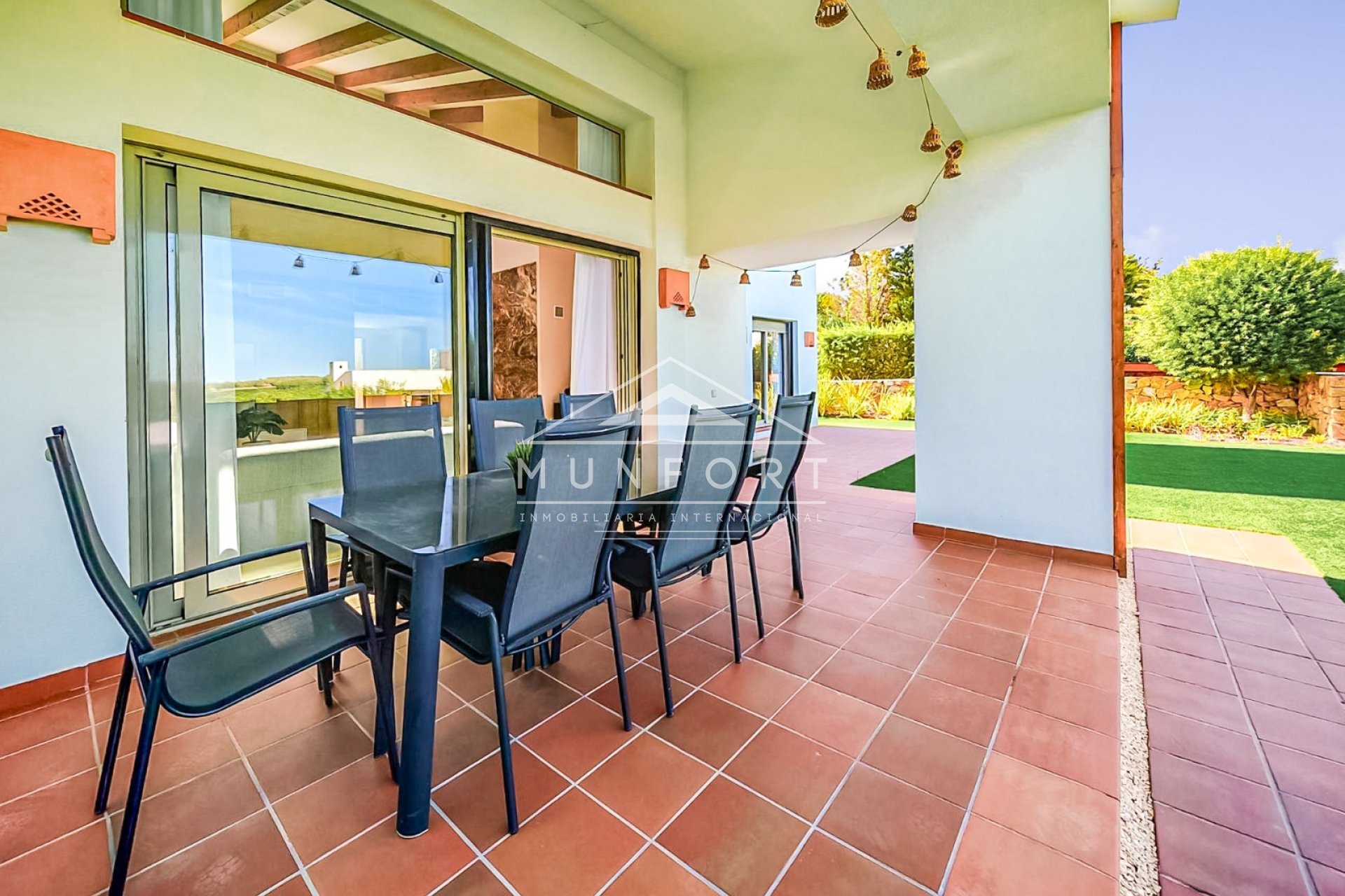 Återförsäljning - Villor -
Orihuela Costa - Las Colinas Golf