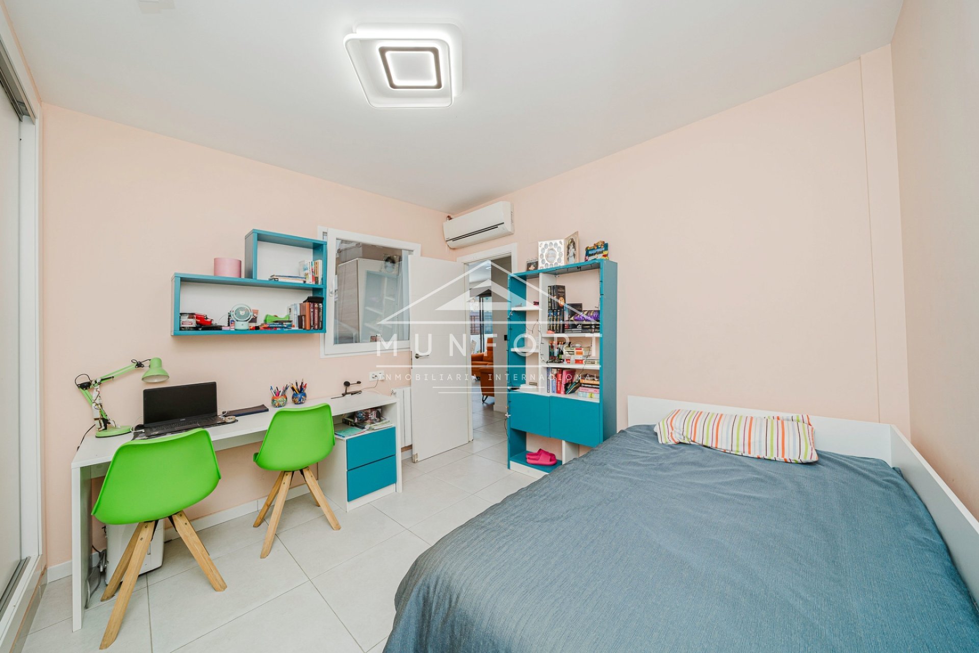 Återförsäljning - Villor -
Orihuela Costa - Lomas de Cabo Roig