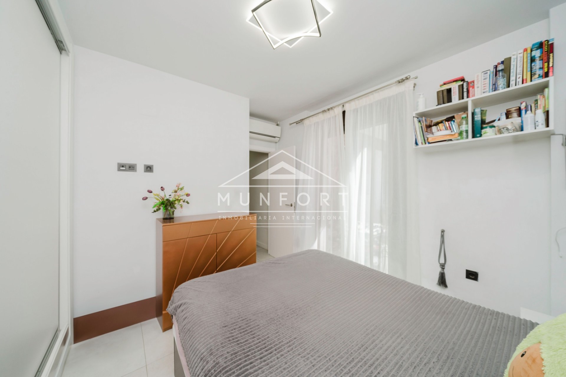 Återförsäljning - Villor -
Orihuela Costa - Lomas de Cabo Roig