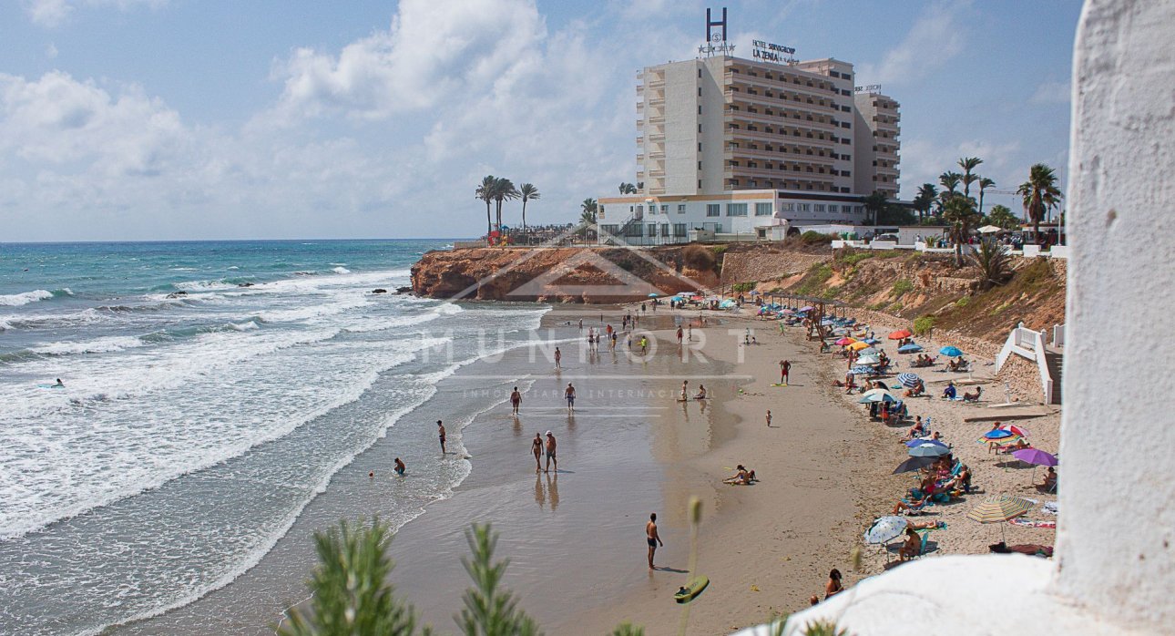 Återförsäljning - Villor -
Orihuela Costa - Playa Flamenca