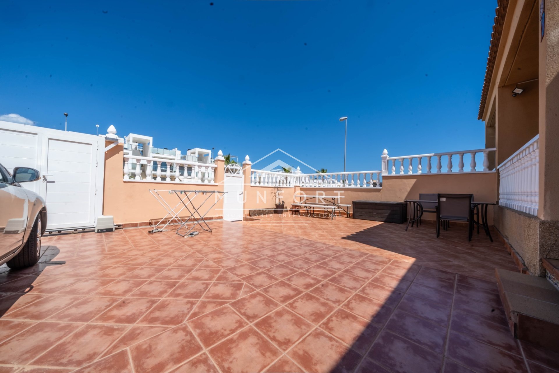 Återförsäljning - Villor -
Orihuela Costa - Punta Prima