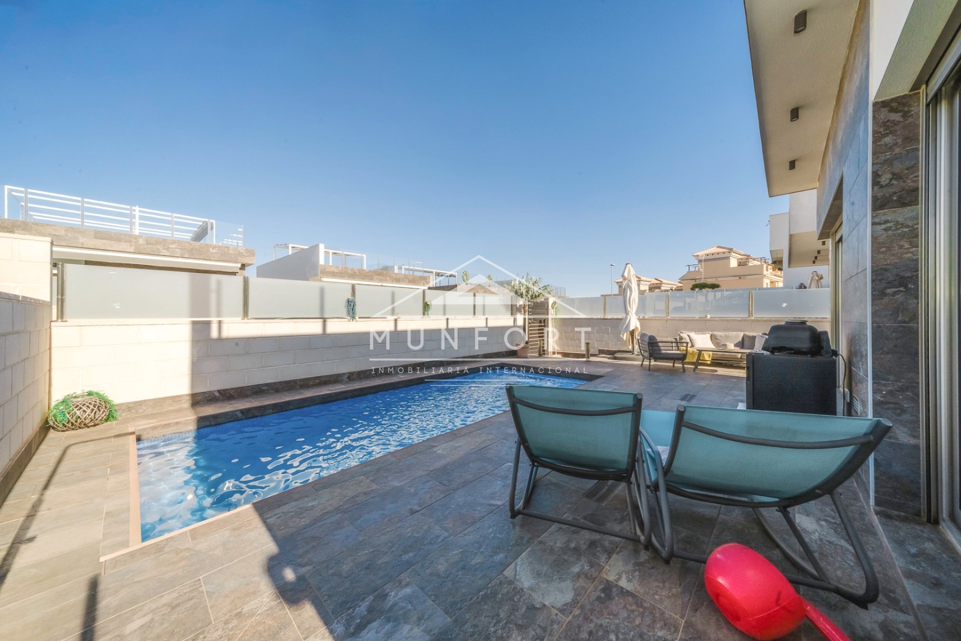 Återförsäljning - Villor -
Orihuela Costa - Villamartín