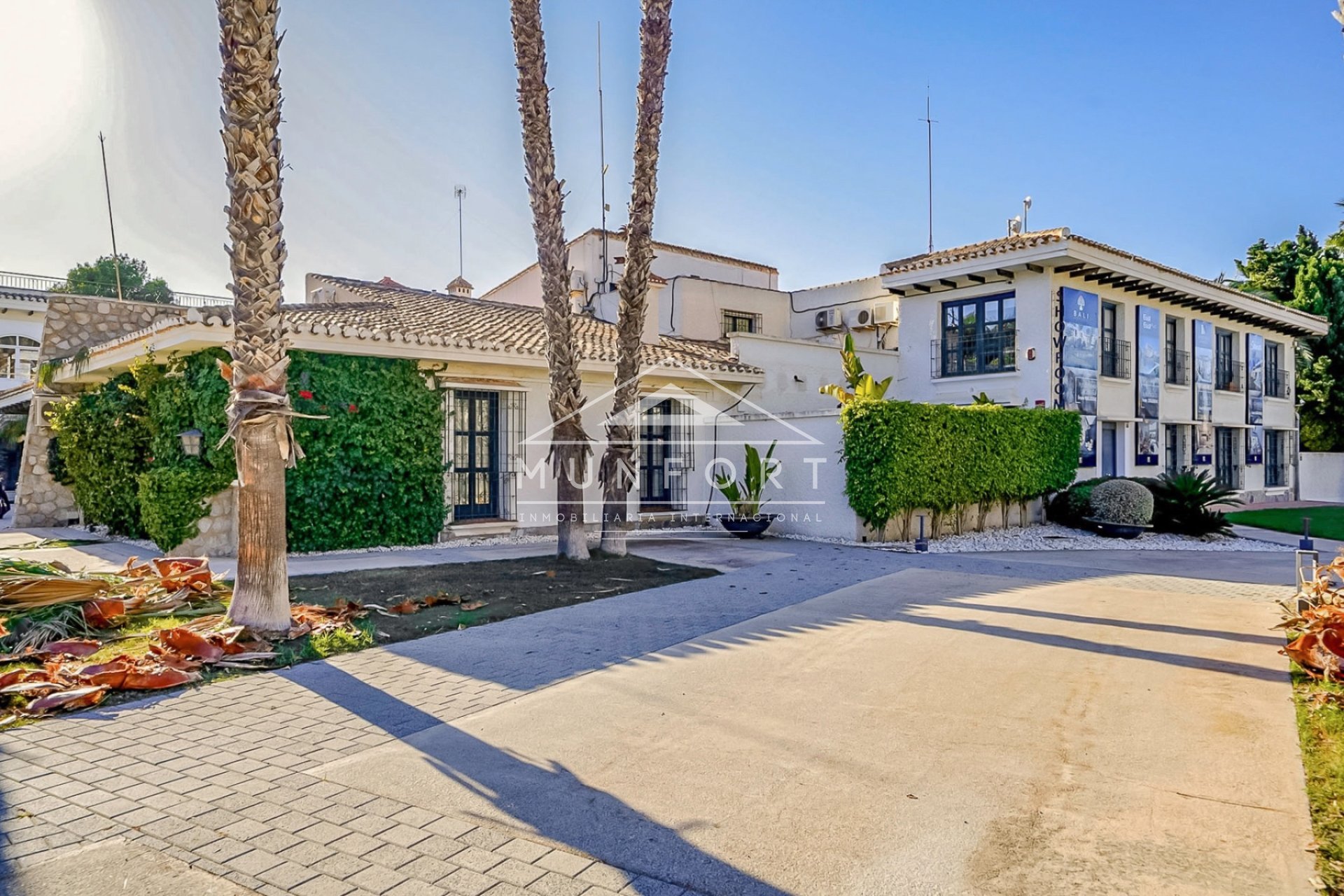 Återförsäljning - Villor -
Orihuela Costa - Villamartín