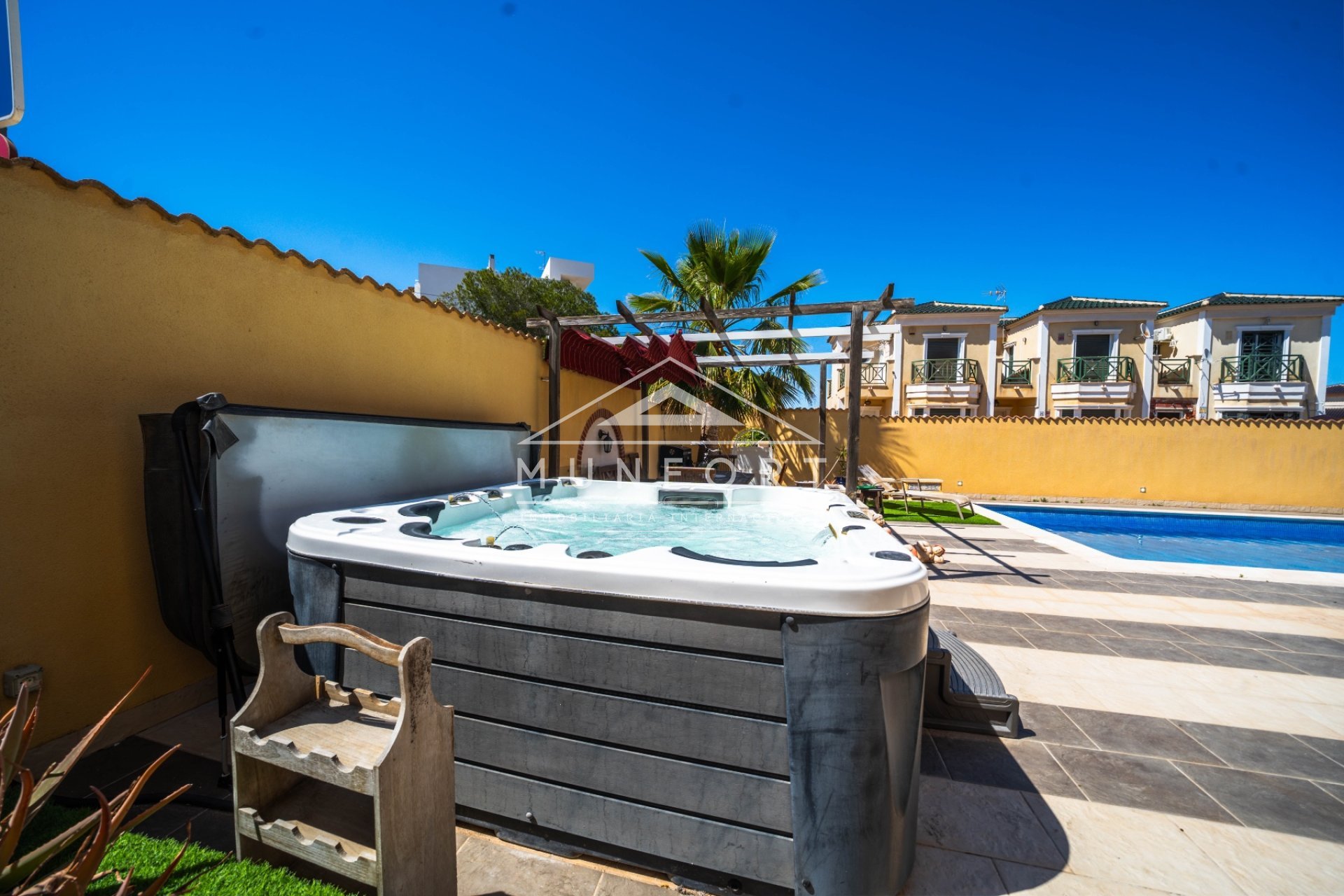 Återförsäljning - Villor -
Orihuela Costa - Villamart&iacute;n