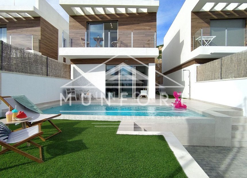 Återförsäljning - Villor -
Orihuela Costa - Villamartin