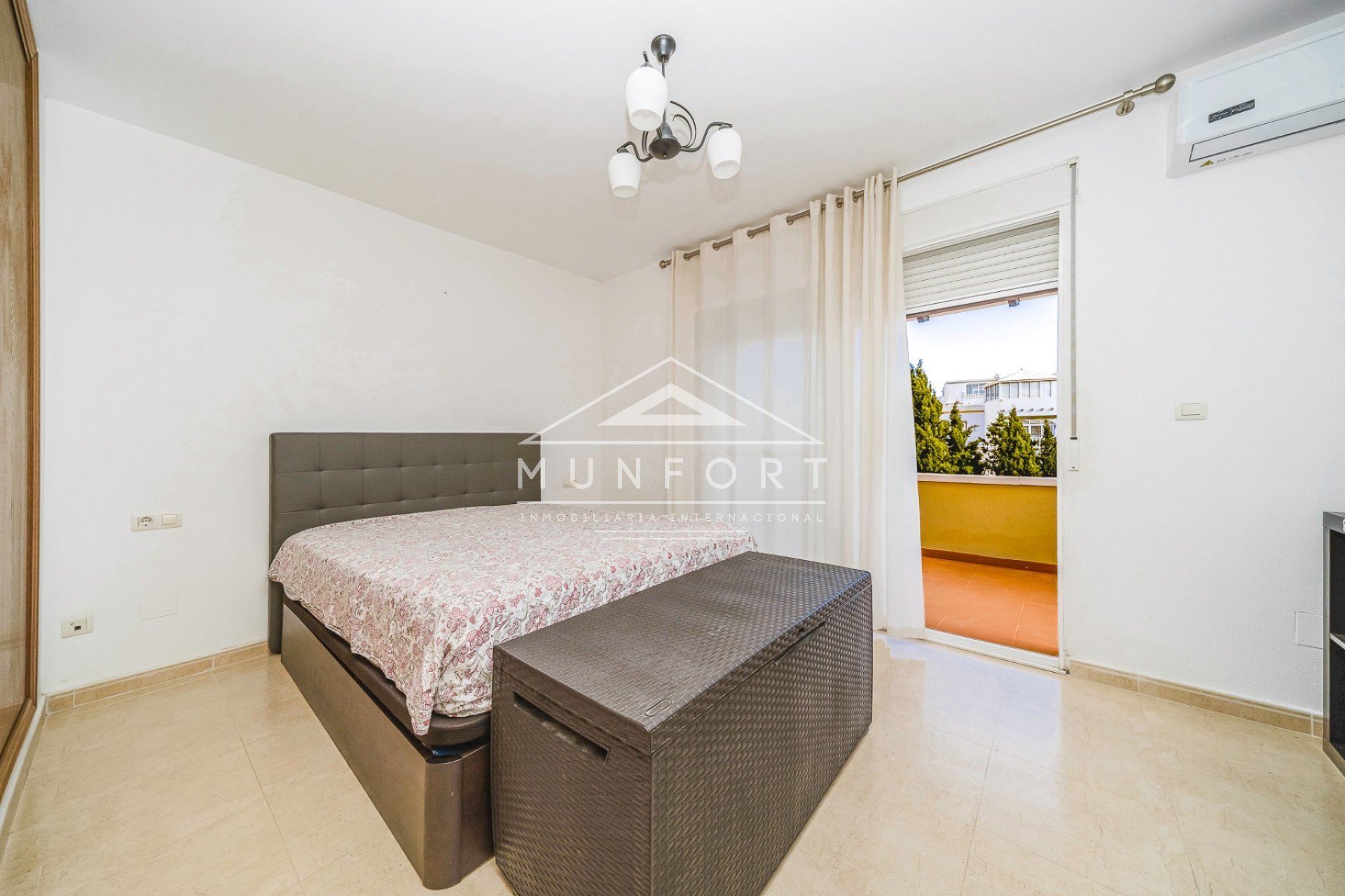 Återförsäljning - Villor -
Orihuela Costa - Villamartin