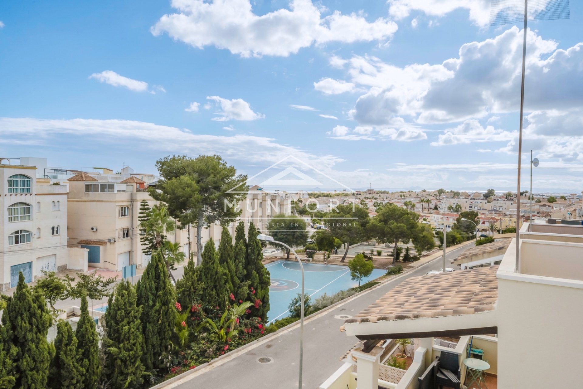 Återförsäljning - Villor -
Orihuela Costa - Villamartin