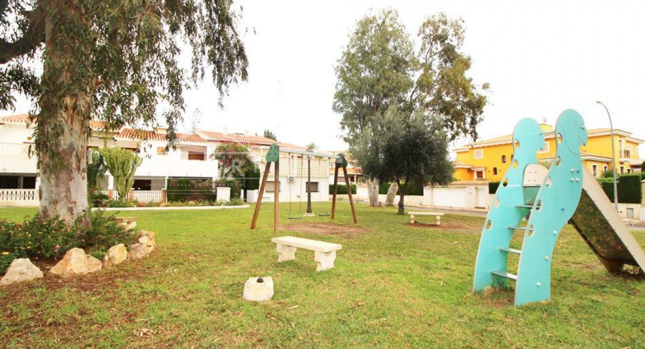 Återförsäljning - Villor -
Orihuela Costa