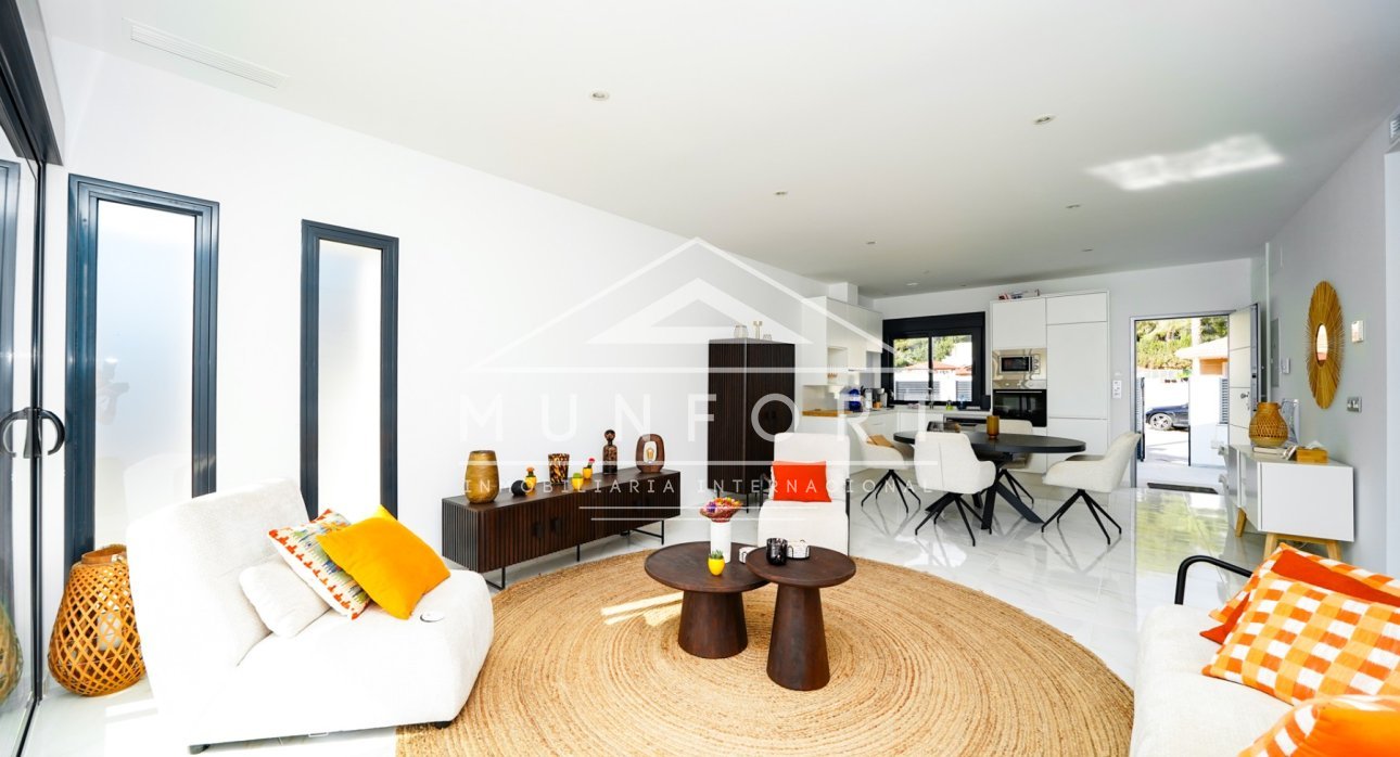 Återförsäljning - Villor -
Pilar de la Horadada - Pinar de Campoverde