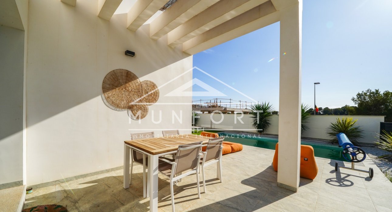 Återförsäljning - Villor -
Pilar de la Horadada - Pinar de Campoverde