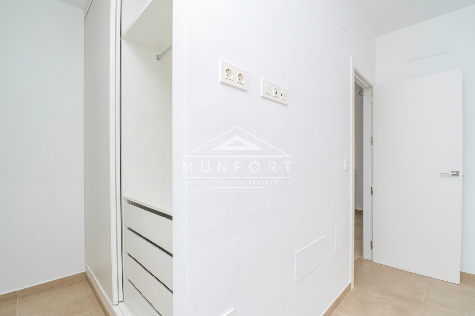 Återförsäljning - Villor -
Pilar de la Horadada