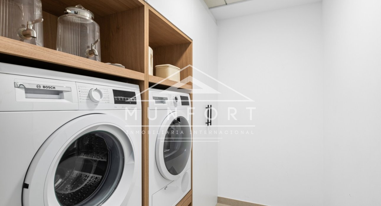 Återförsäljning - Villor -
Polop de La Marina 