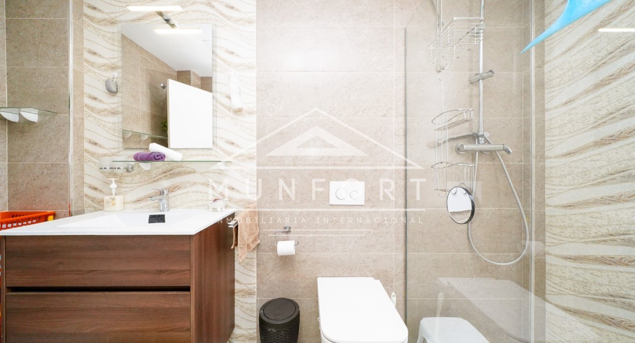 Återförsäljning - Villor -
Rojales