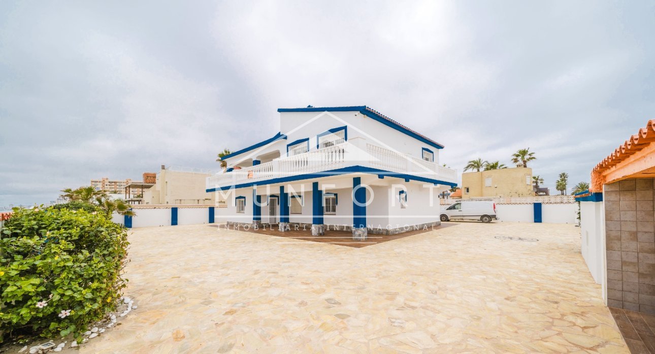 Återförsäljning - Villor -
San Javier - La Manga del Mar Menor