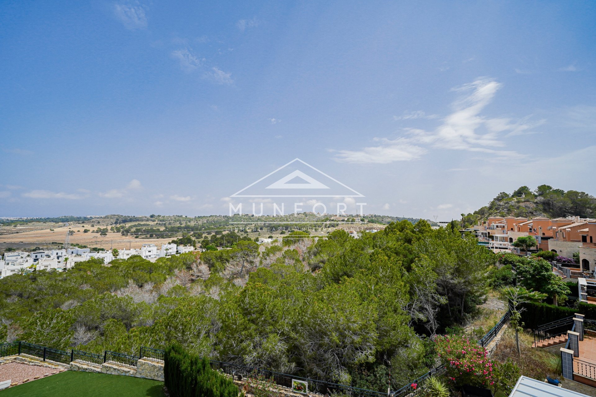 Återförsäljning - Villor -
San Miguel de Salinas