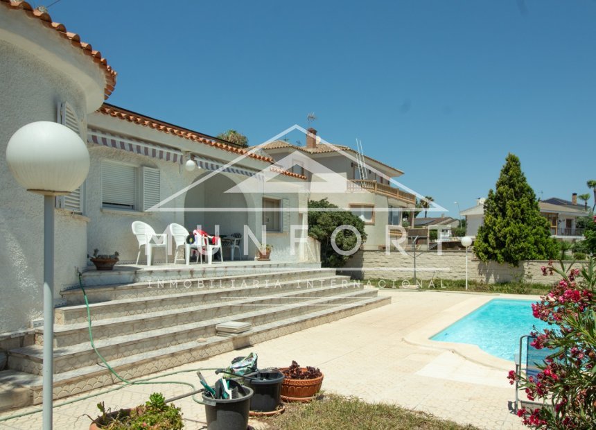 Återförsäljning - Villor -
Torrevieja - Los Balcones - Torrevieja