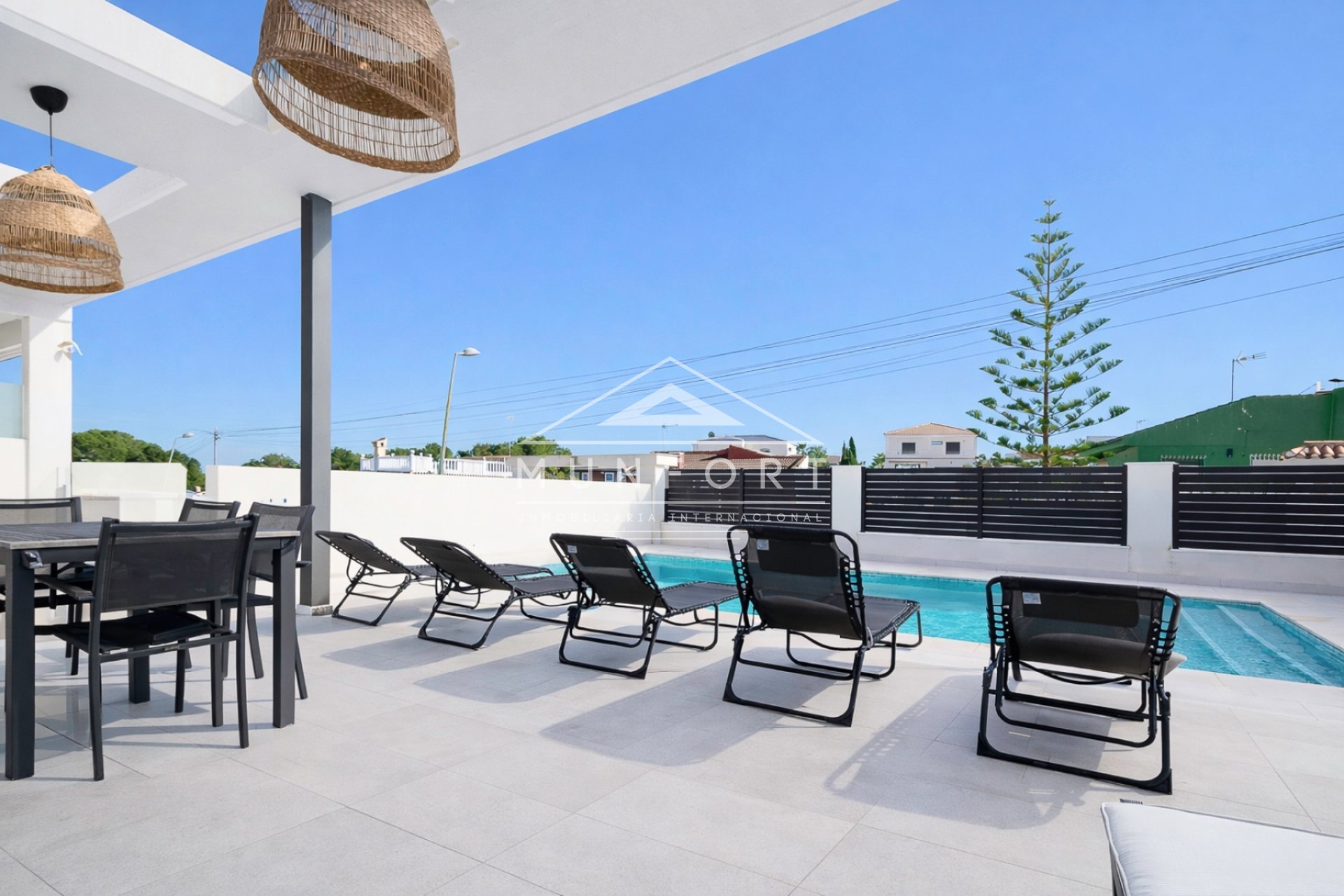 Återförsäljning - Villor -
Torrevieja - Los Balcones - Torrevieja