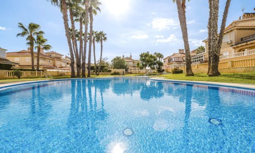 Áticos - Segunda mano - Orihuela Costa -
                ZENIAMAR