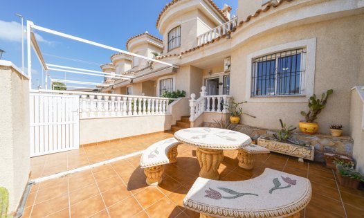Casas Adosadas - Alquiler a largo plazo - Pilar de la Horadada -
                El Mojon
