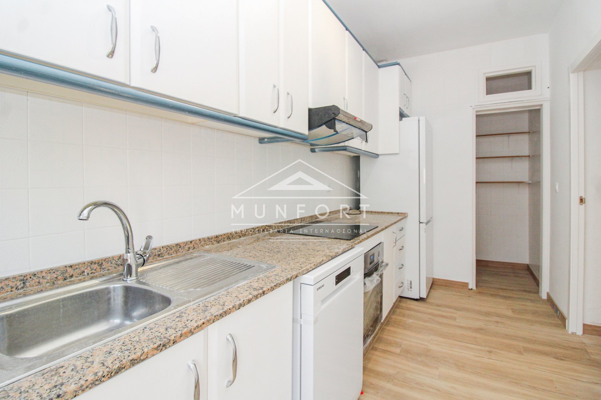 Herverkoop - Appartementen -
Los Urrutias