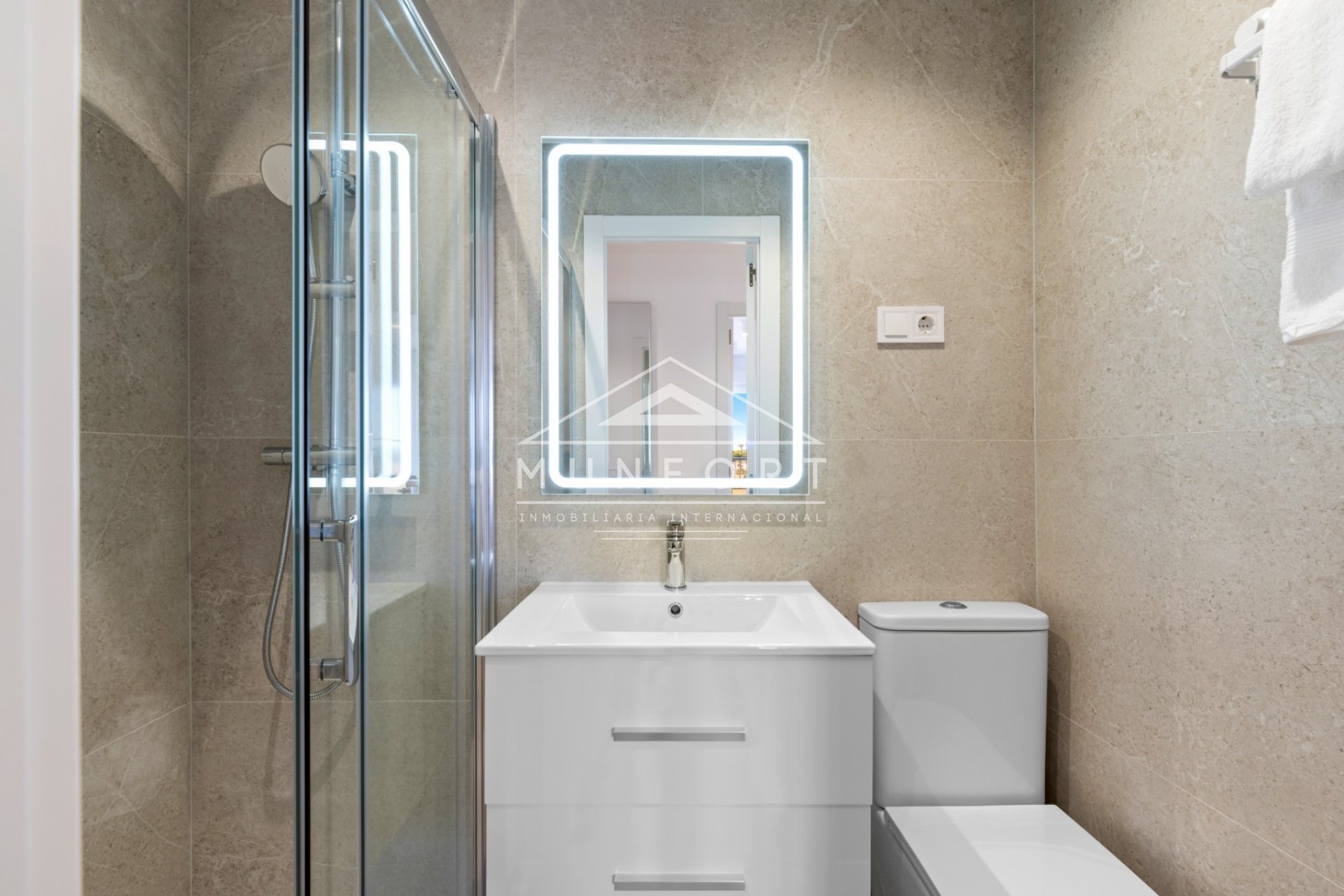 Herverkoop - Appartementen -
Orihuela Costa - Punta Prima