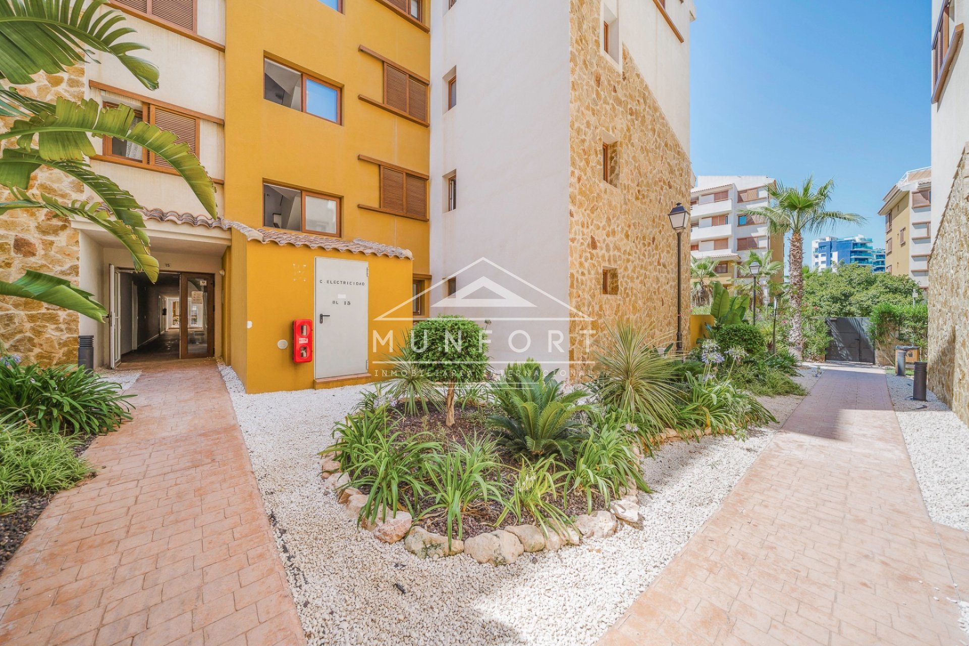 Herverkoop - Appartementen -
Orihuela Costa - Punta Prima
