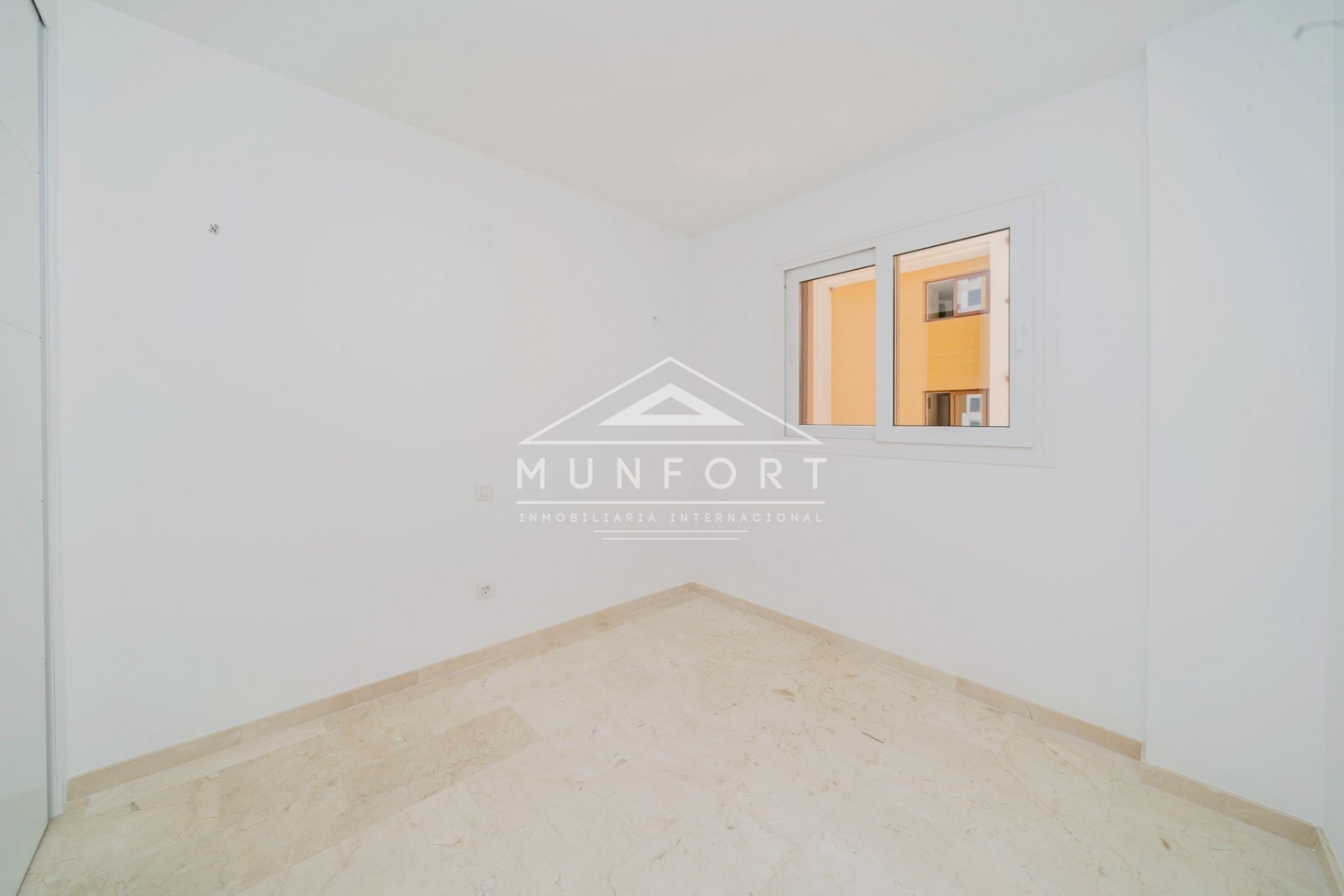 Herverkoop - Appartementen -
Orihuela Costa - Punta Prima