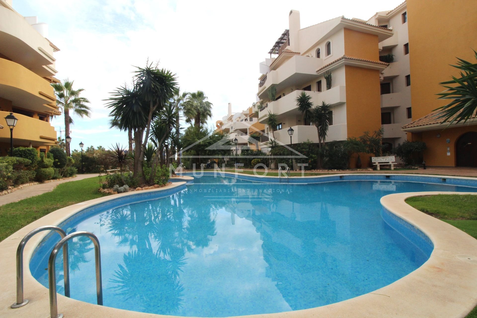 Herverkoop - Appartementen -
Orihuela Costa - Punta Prima