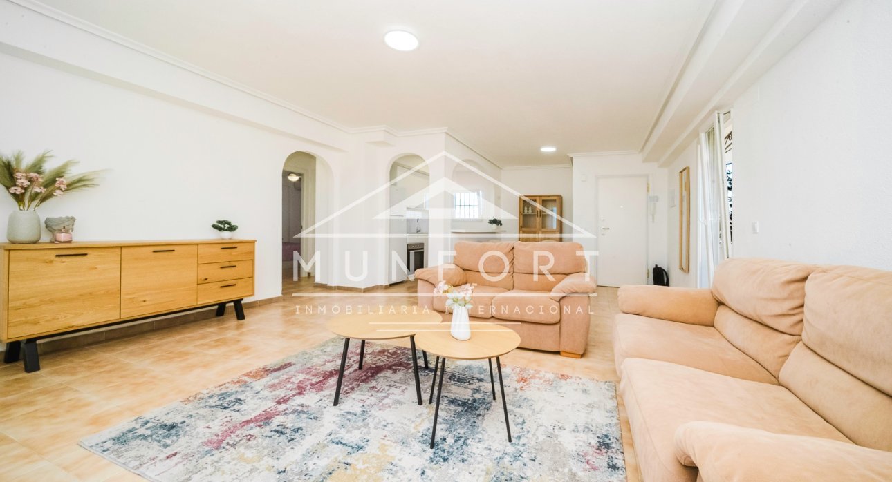 Herverkoop - Appartementen -
Orihuela Costa - Punta Prima