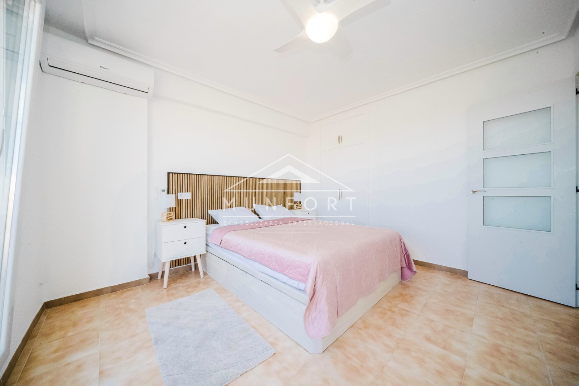 Herverkoop - Appartementen -
Orihuela Costa - Punta Prima