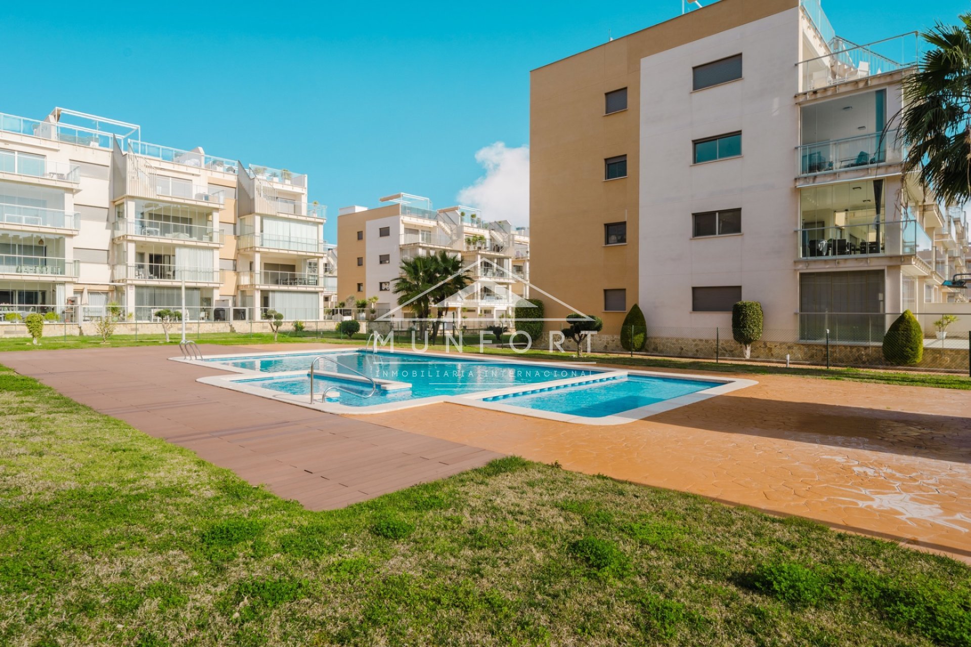 Herverkoop - Appartementen -
Orihuela Costa - Villamartín