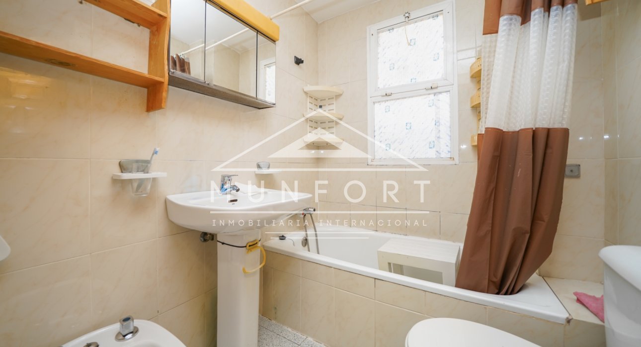 Herverkoop - Bungalows -
Alcázares, Los