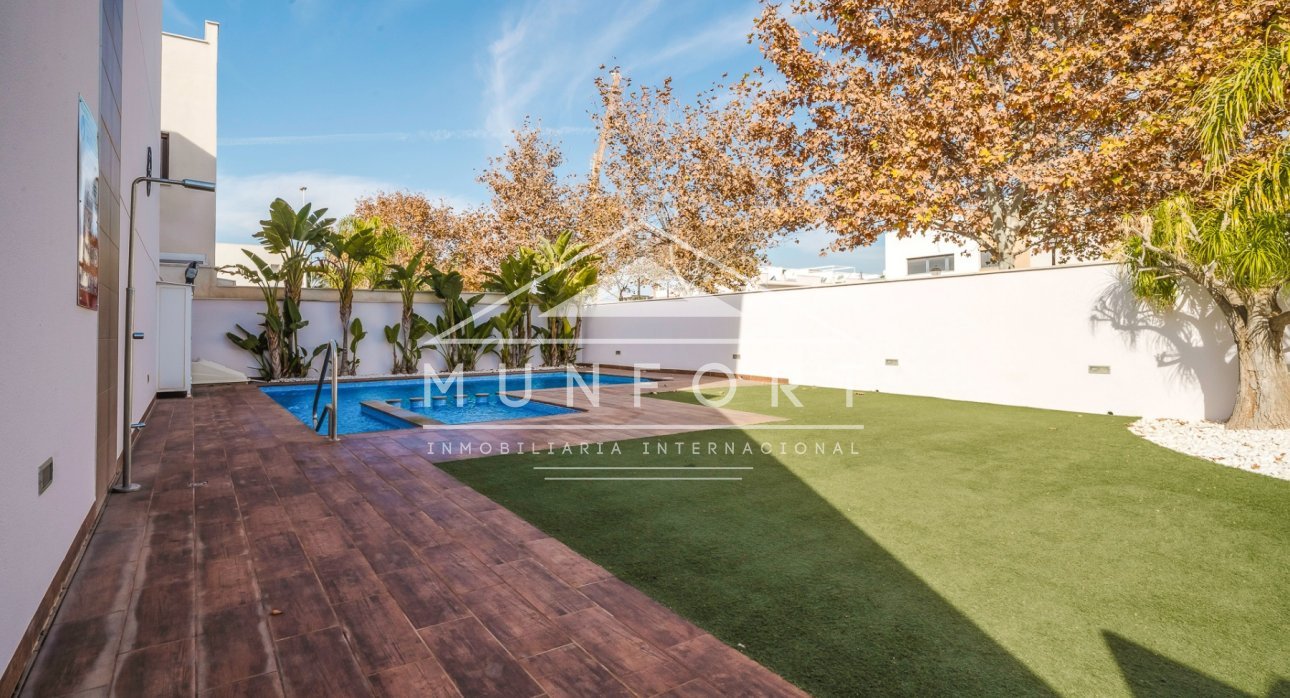 Herverkoop - Bungalows -
Lo Pagán - Castelar College - Lo Pagán