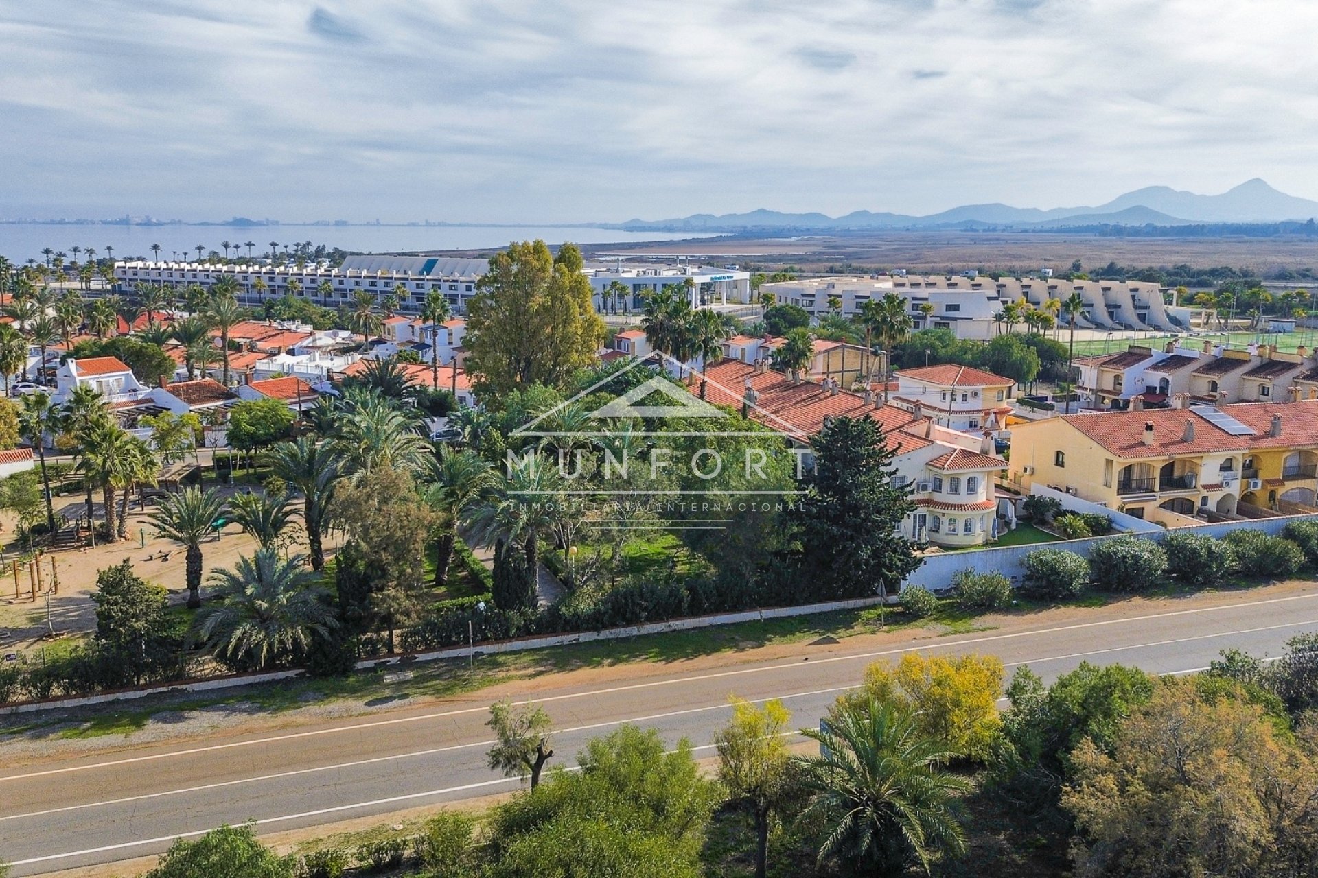 Herverkoop - Bungalows -
Los Urrutias - Estrella de Mar